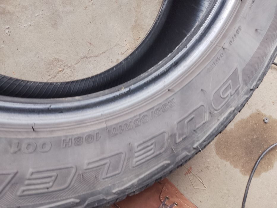 Anvelope bridgestone at 235 65 17
