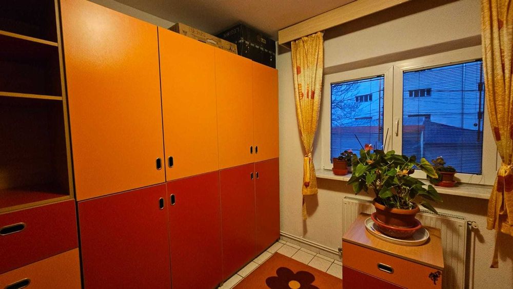 Apartament 3 camere de inchiriat - zona MALL VITAN