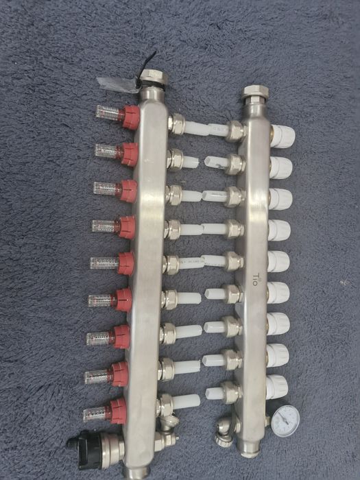 Distribuitor pardoseala