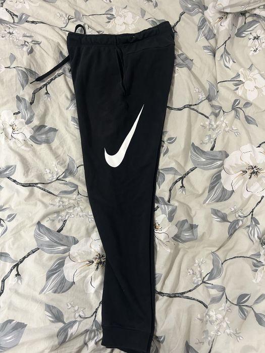 Спортно долнище Nike размер М