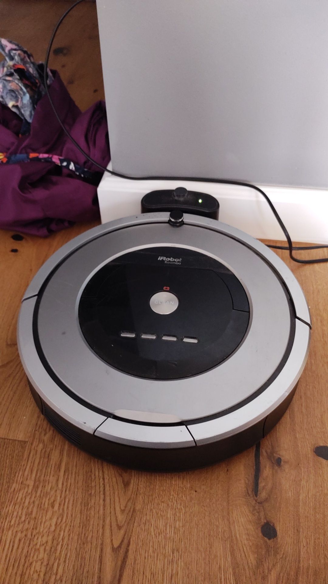 Vând sau dezmembrez Irobot roomba pereți virtuali stații încărcare