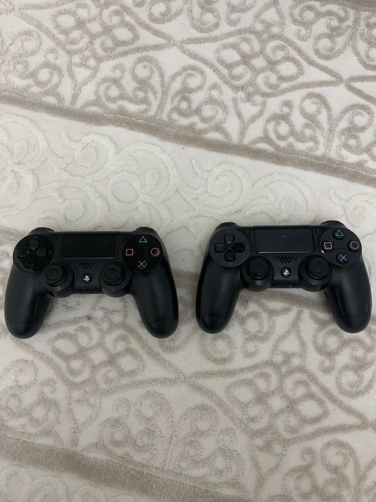 продается playstation 4