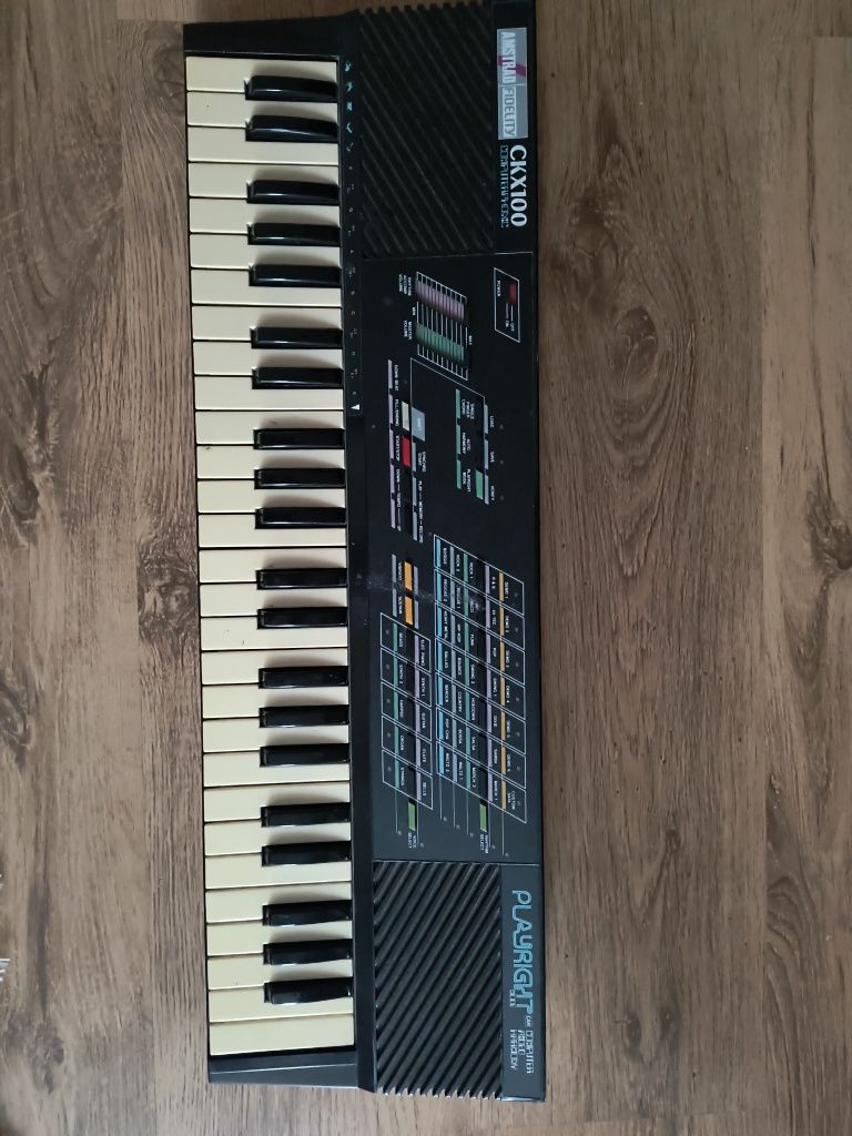 Amstrad fidelity СКХ 100