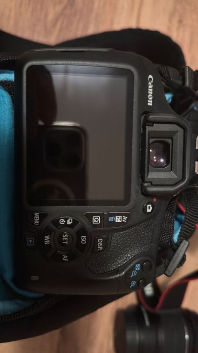 Фотоапарат Canon EOS 1200D