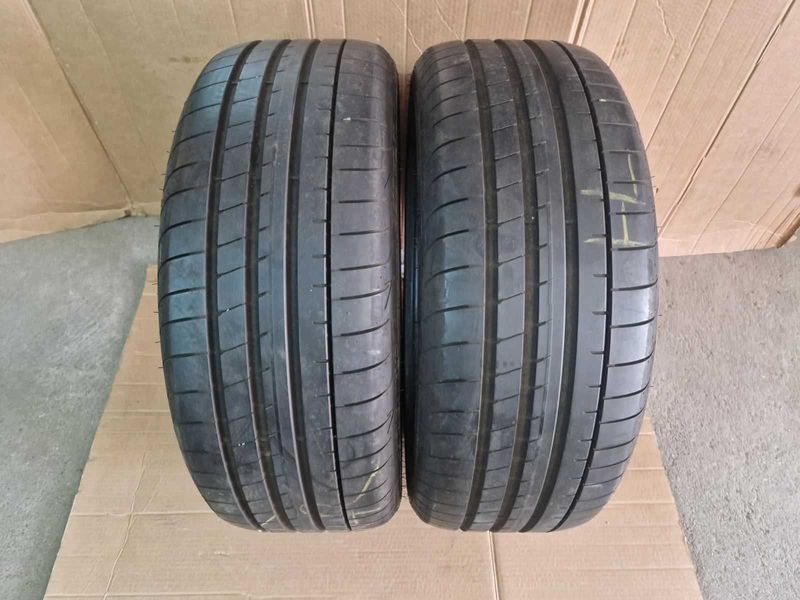 2 Goodyear R21 245/45/ 
летни гуми  DOT3320