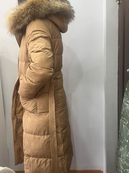 Куртка ниже колен, практически новая