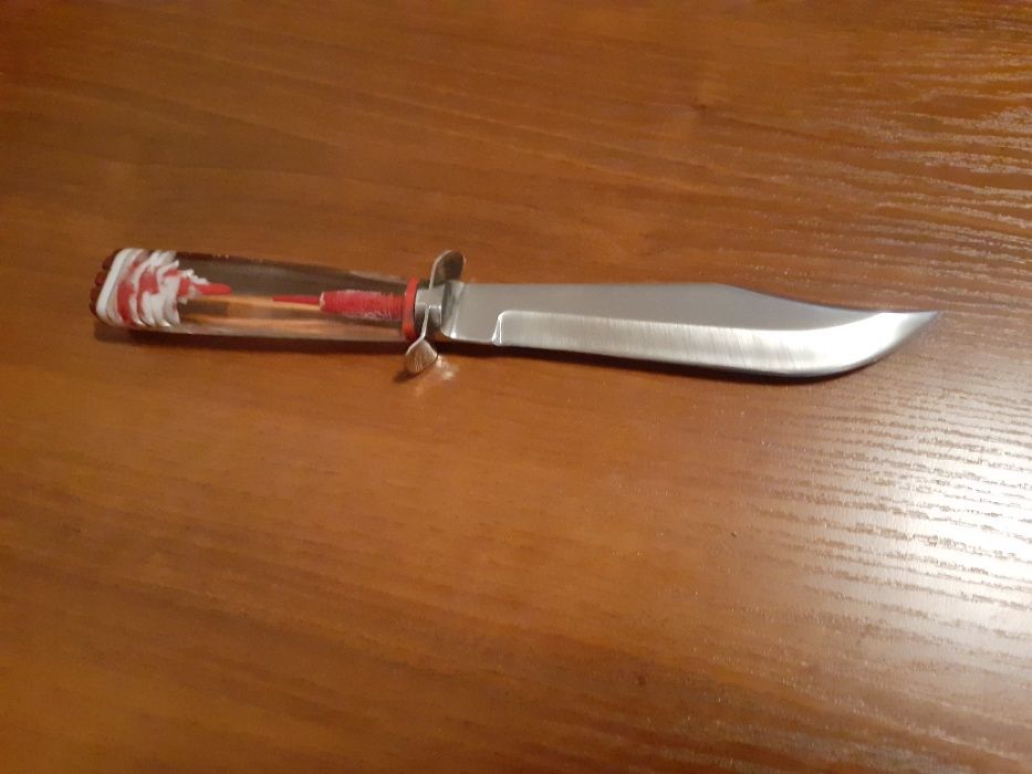 Cutite handmade pentru vanatoare, fabricate la Resita