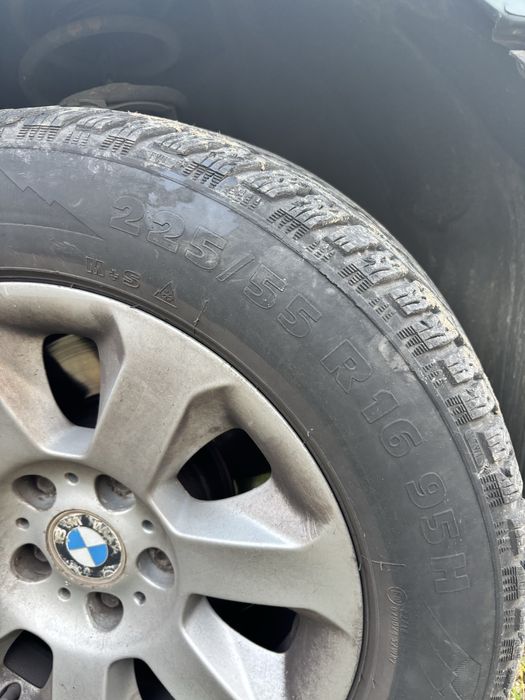 Jante BMW r16 cu anvelope de iarna 225 55 16