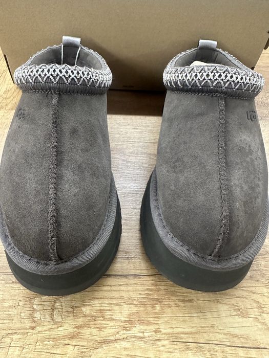 Оригинални  UGG W Tazz II чисто нови боти