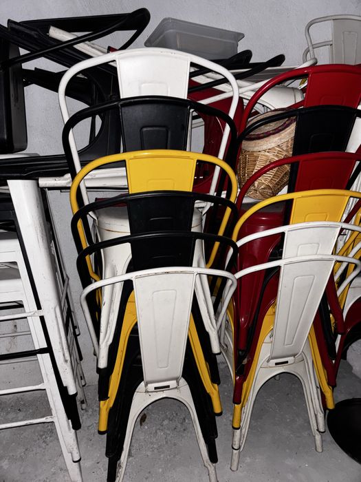 Метални столове за заведение