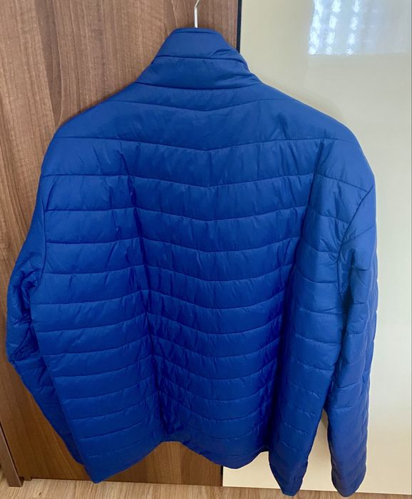 Vand geaca noua / barbati