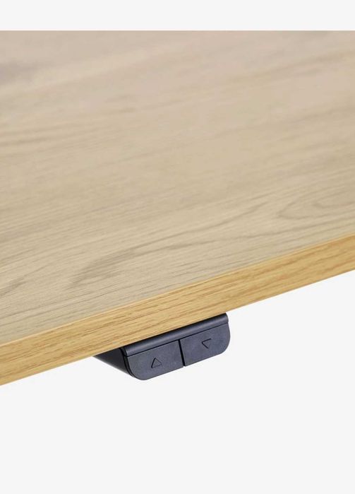 2 бр. чисто нови регулеруеми бюра