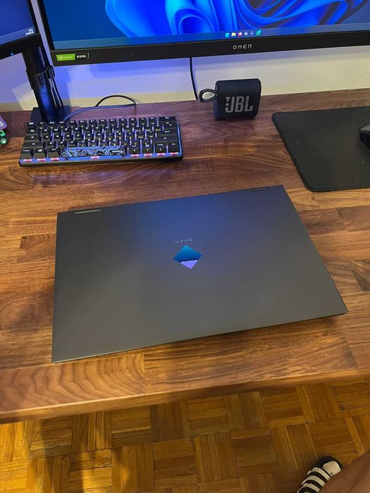 HP OMEN 15, AMD Ryzen 7 5800H, 32GB, 512 GB SSD, GeForce RTX 3060 6GB