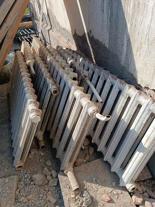 Продам чугун радиаторы от частного дома 1500тг/секция