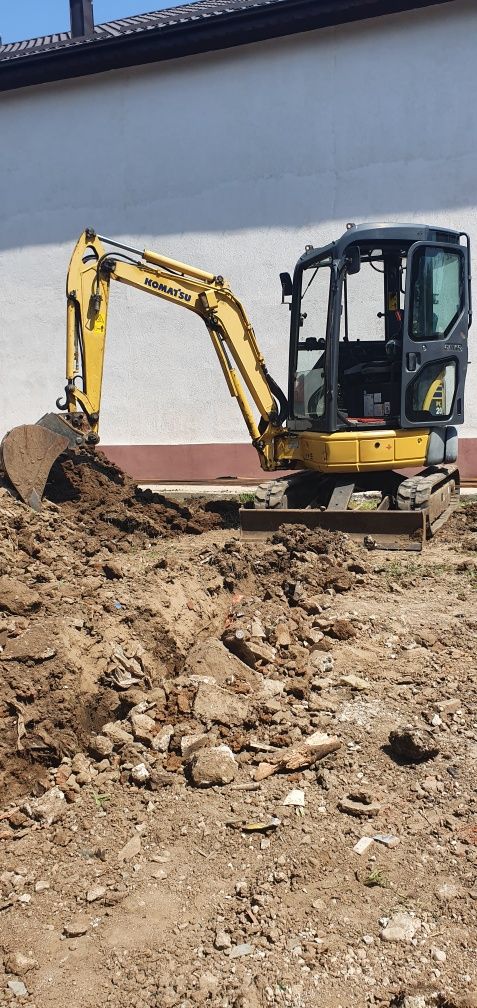 Inchiriez miniexcavator si bobcat cu picon