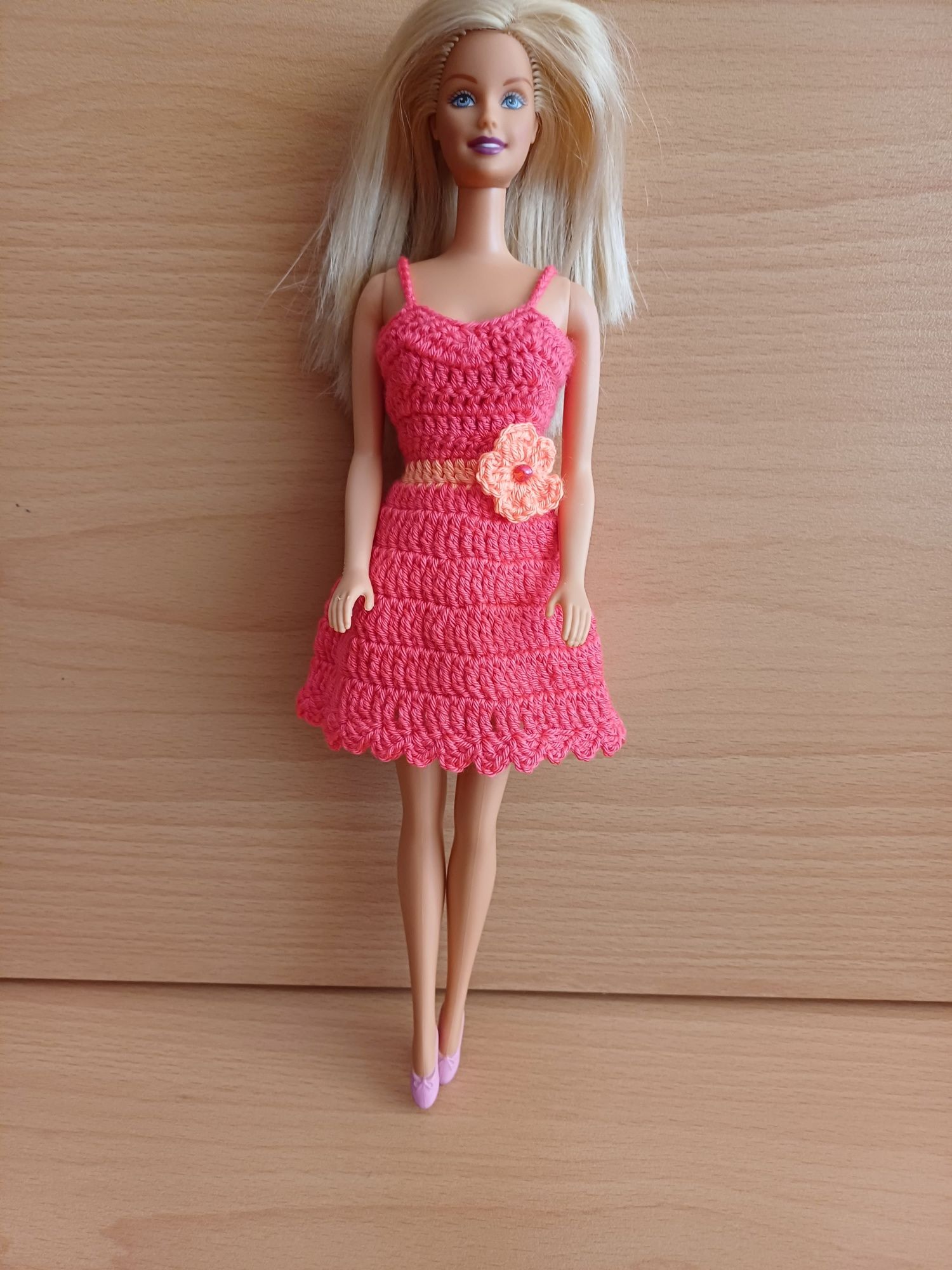 Дрехи за кукла Барби нови ръчно изработени