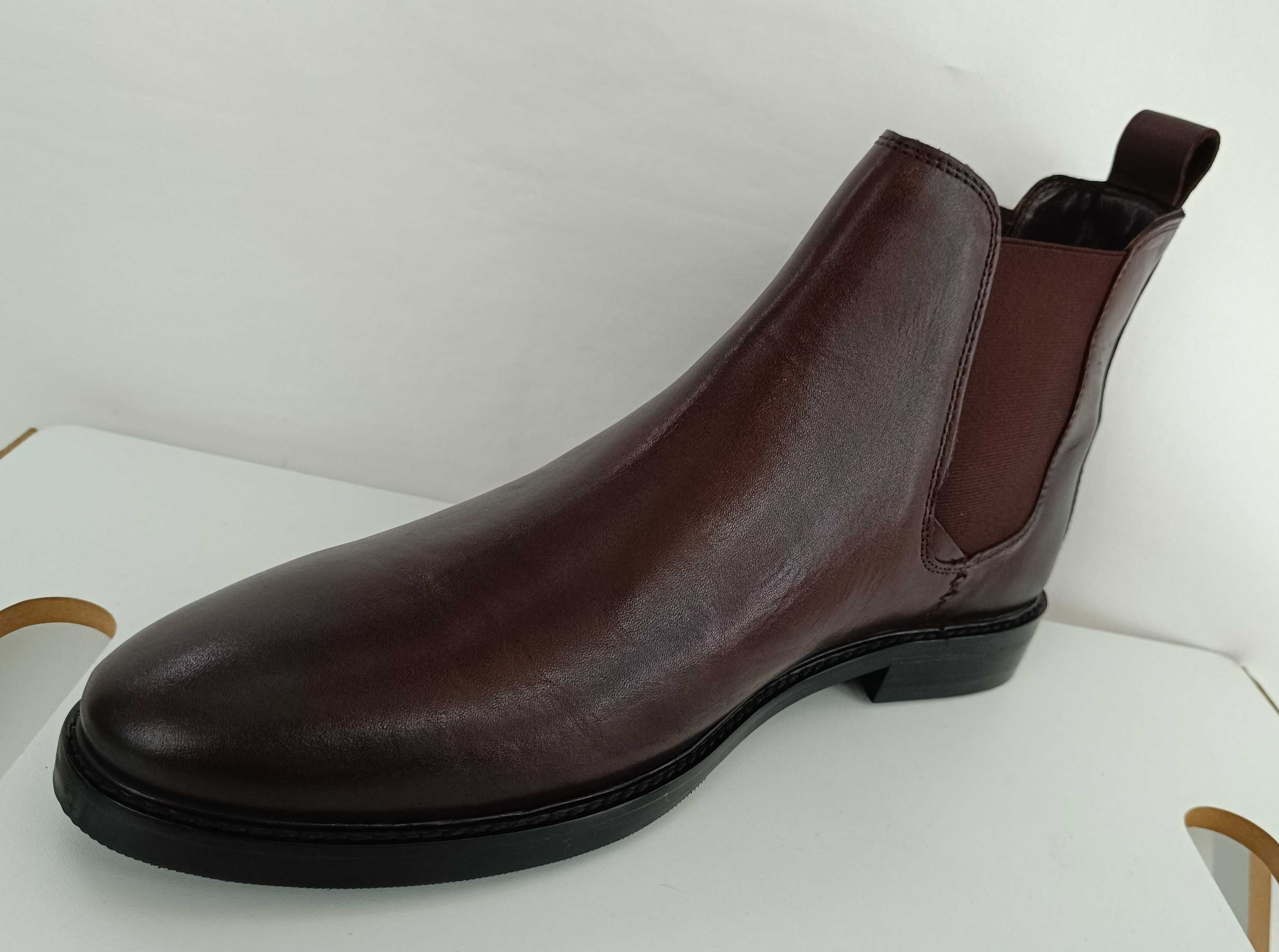 Ghete chelsea 44 43 plain toe Red Hering NOU piele naturala