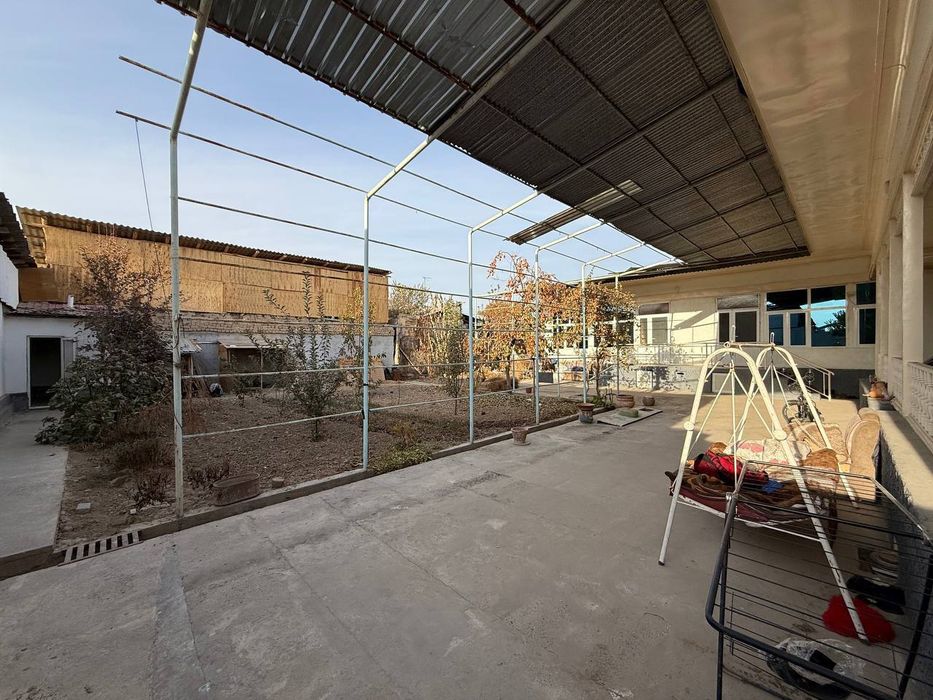 Uchastka 6 Sotix 4 Xona Kelishamiza bez makler