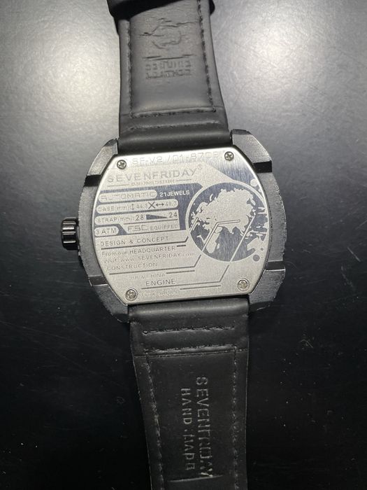 Часы Sevenfriday