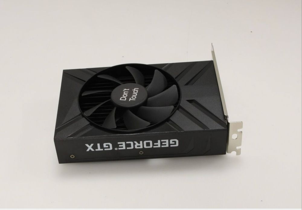 Gtx 1650 4gb gddr4 + 16гб оперативной памяти
