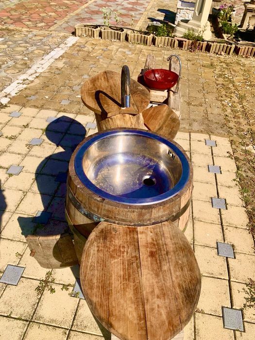 Подаръци за всеки повод .  Сауни по поръчка