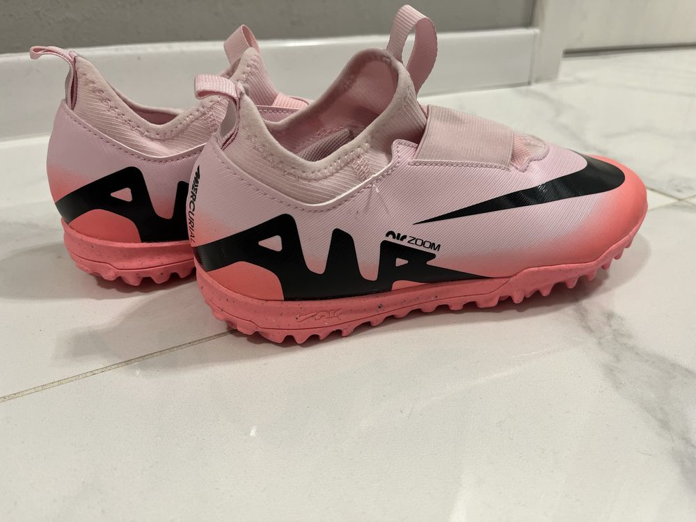 Футболни стоножки Nike Air Zoom Mercurial Vapor