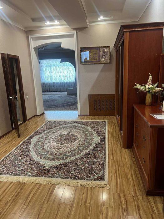 Банковская квартира 2х комнатная 128 кв.м.