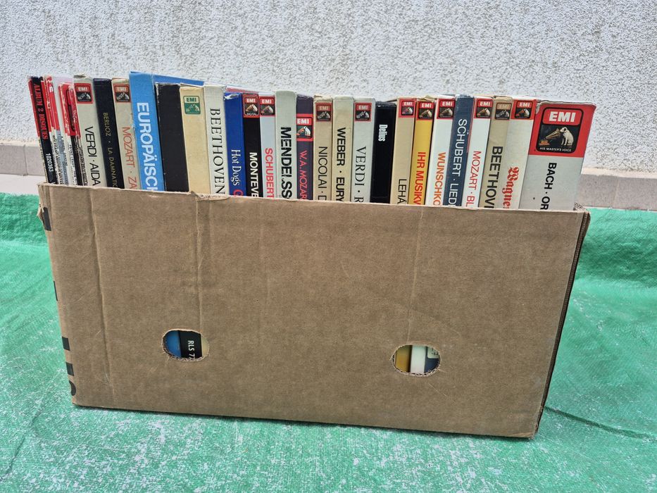 Vând 100lp Discuri Vinil muzică clasică & usoara mixta,Emi,Deutsche
