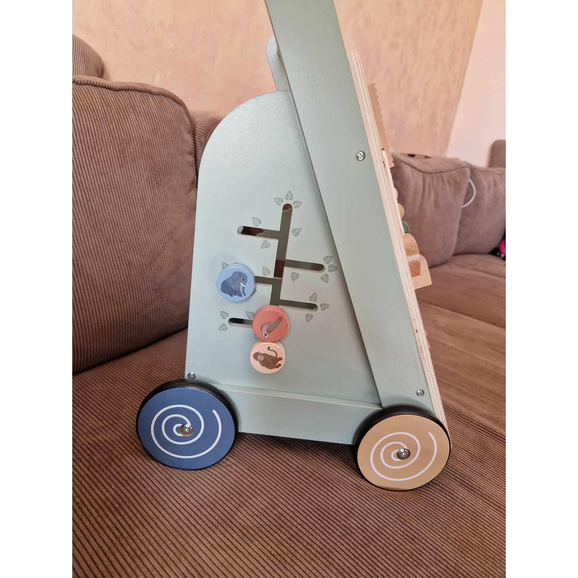 Дървена играчка за прохождане