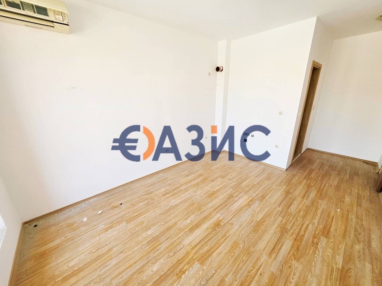 Необзаведено студио в комплекс Sunny Day 6, 28 кв.м., Слънчев бряг,