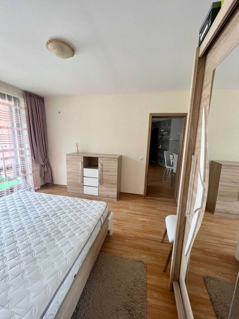Продава се Тристаен апартамент в Бургас, Меден рудник - зона А - 165 кв.м за 1151 €/кв.м - Снимка #5