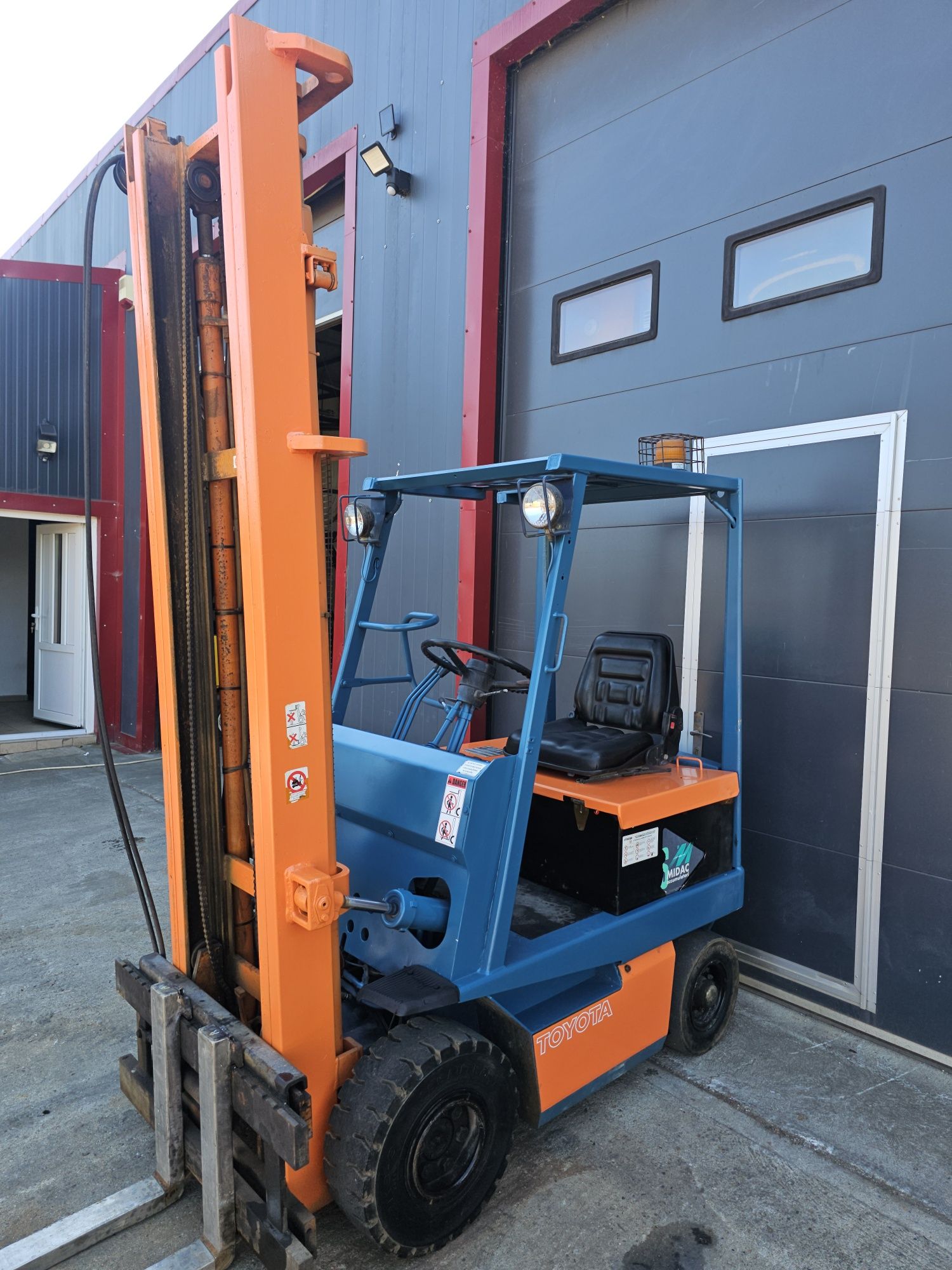 Stivuitor , electrostivuitor TOYOTA 1.5T
