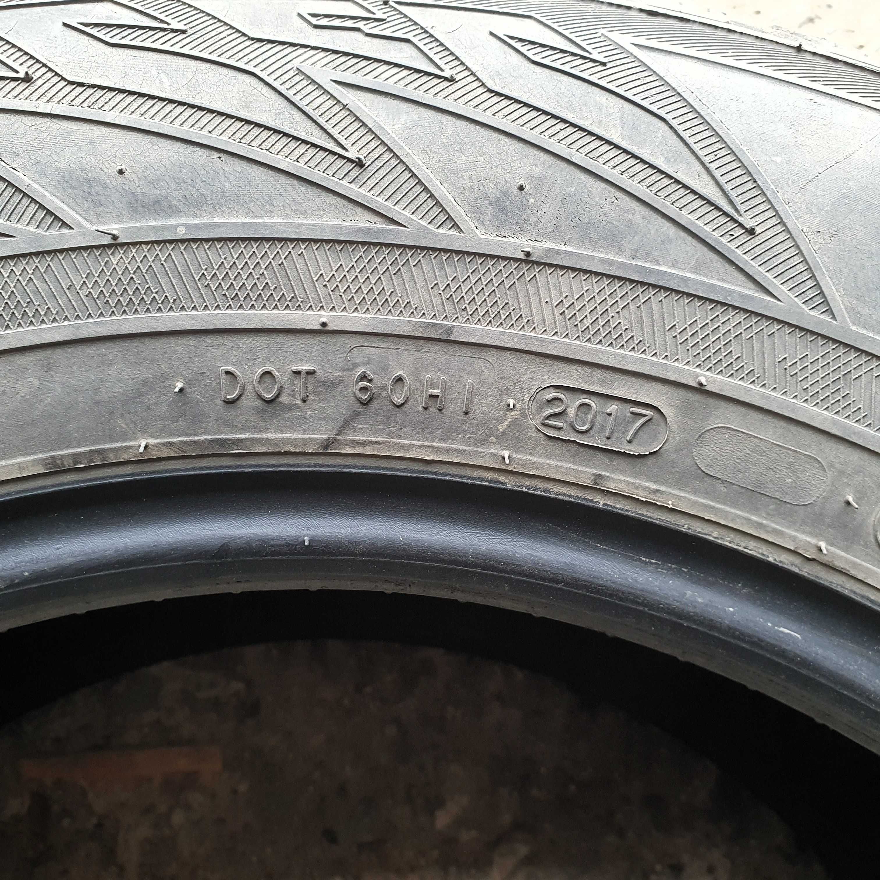Зимни гуми Nokian 222/65 R17 - 4 броя