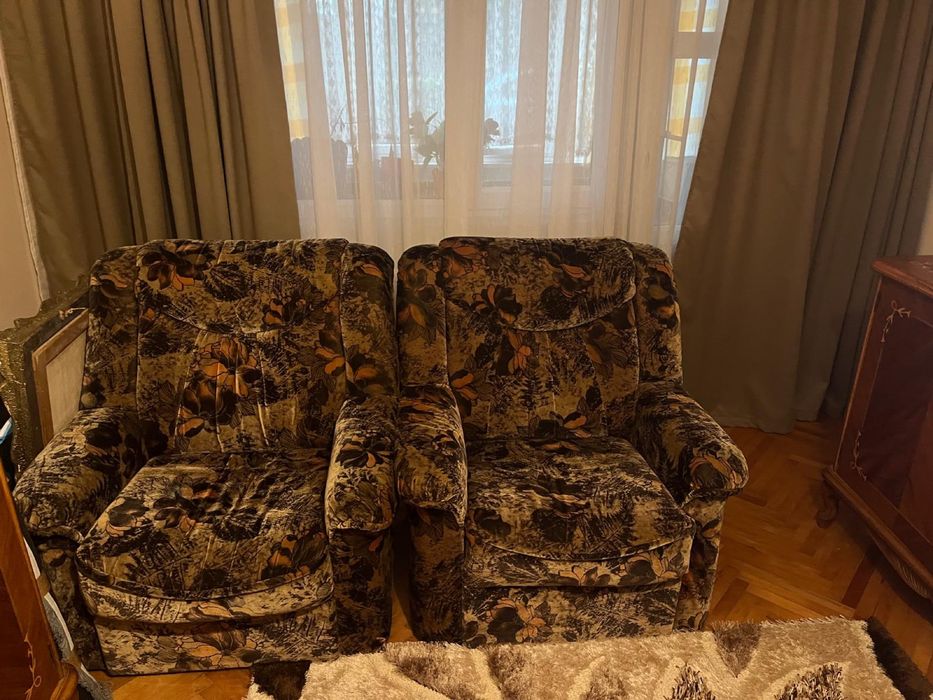 Vand mobila living, si bucatarie