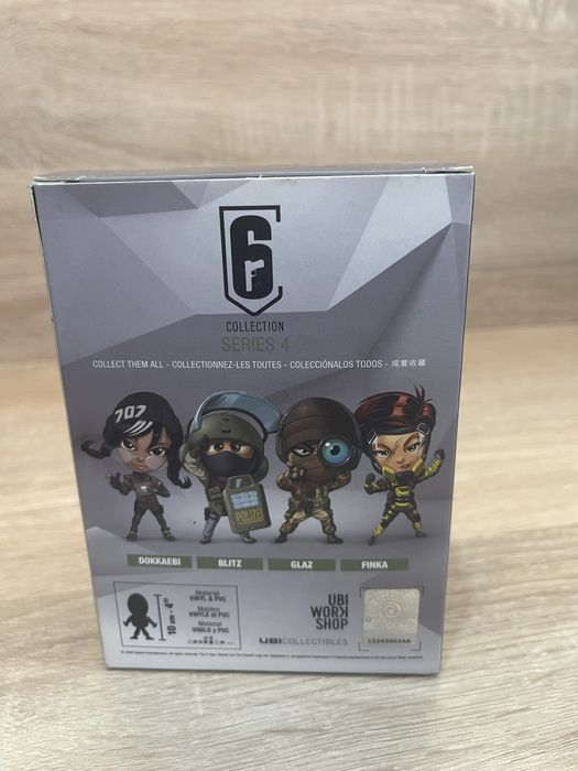 Figurine cu Alibi și cu Blitz