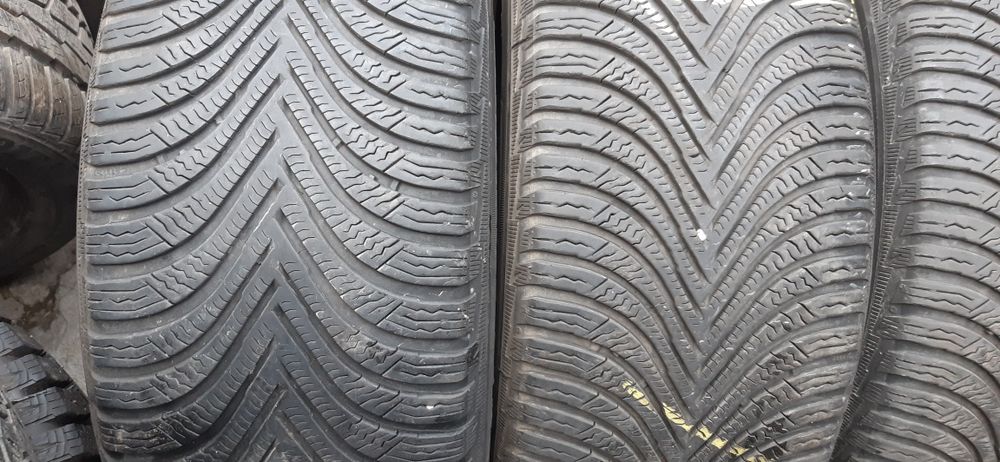4 anvelope 215/55r17 marca Michelin 2021 preț 220 lei bucata