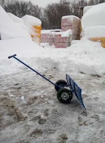 Lama plug lopata manuala pentru curatat zapada cu roti si manere