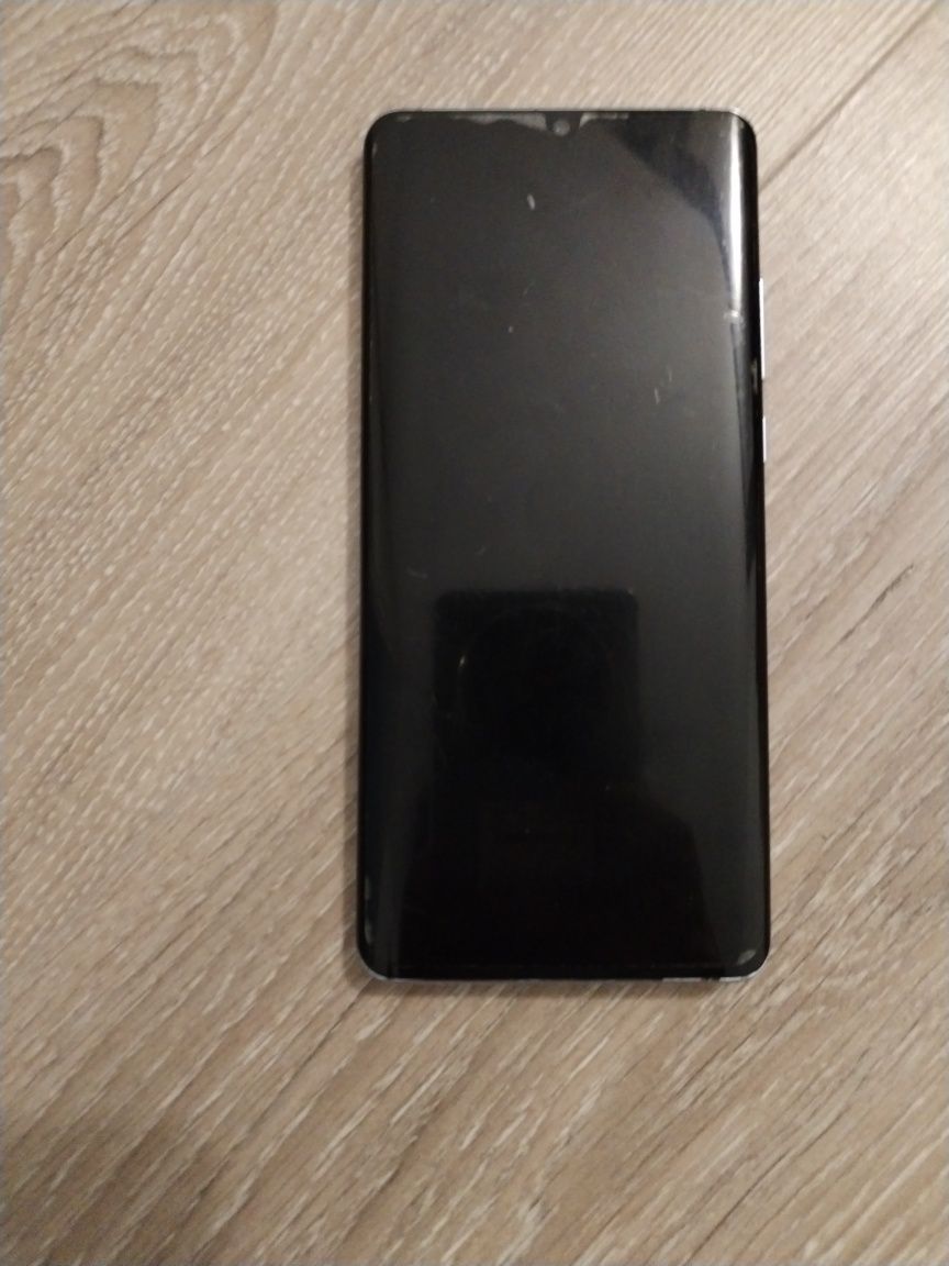 Vand telefon Huawei P30 Pro