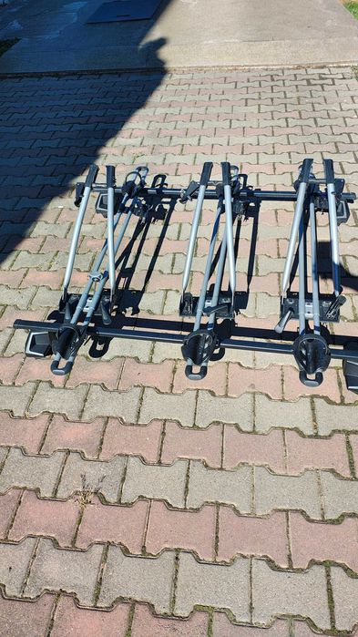 Thule Suporturi + Bare transversale 3 biciclete