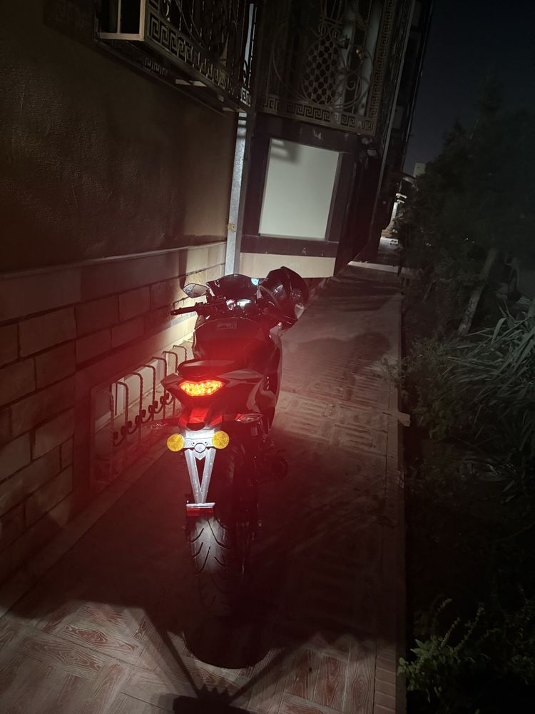 Спотрбайк yamaha r 3