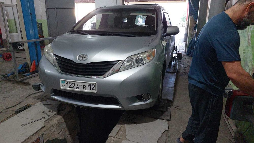 Продаю Toyota Sienna(Газ-Бензин)