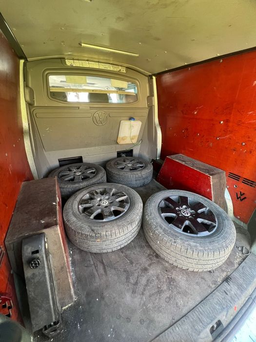 De vânzare Volkswagen Transporter T5