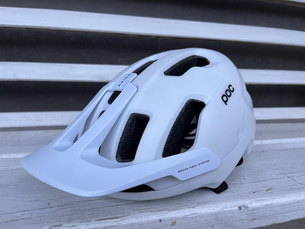 Каска MTB POC Axion Spin