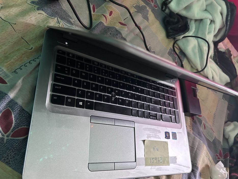 Laptop HP (placa video stricata cred?)