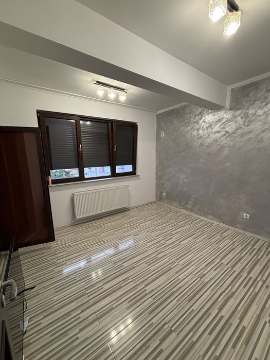 Apartament de vanzare Crangasi / Regie