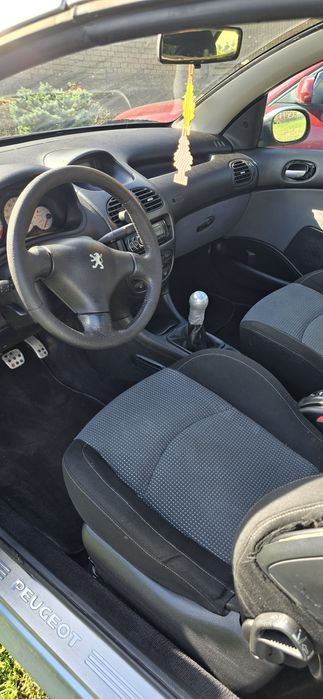 Vând Peugeot 206