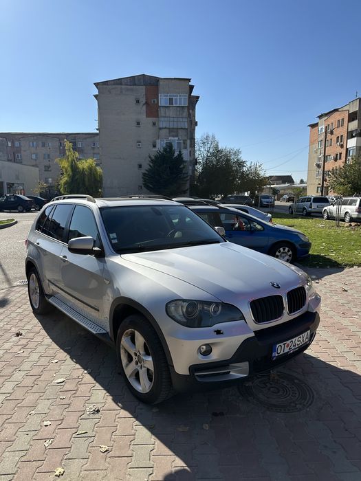 Vând bmw x5 e70