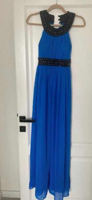 Rochii lungi de ocazie in stare excelenta, detalii in descriere