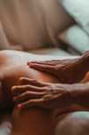Kinetoterapeut efectuez masaj terapeutic,relaxare și anticelulitic
