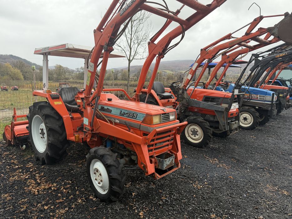 Tractoras tractor japonez kubota L1-265 cu incarcator frontal